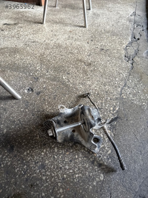 554291206R MEGANE IV 4 ARKA DINGIL SAĞ BAĞLANTI AYAĞI