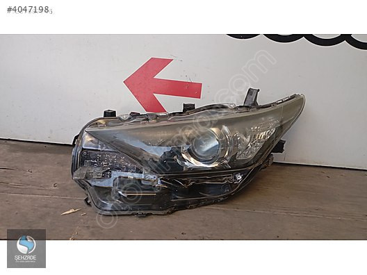 TOYOTA AYRİS 2015-2018 SOL FAR ÇIKMA ORJİNAL