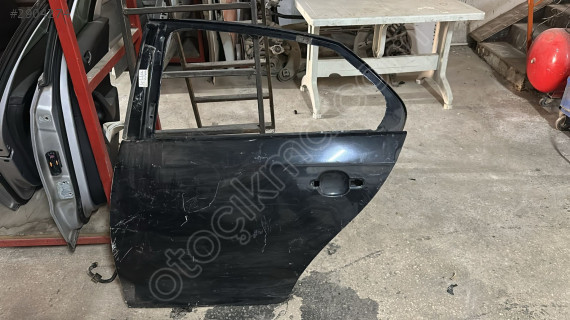 2010-16 MODEL VW JETTA SOL ARKA KAPI HATASIZ ORJ ÇIKMA
