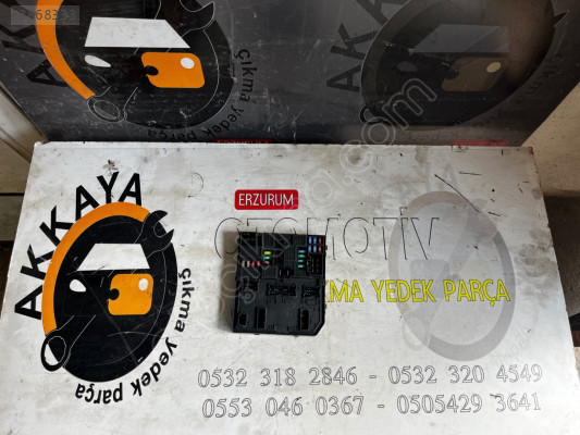 284B66727R Renault Megane 4 UPC Beyni Sigorta Kutusu Çıkma
