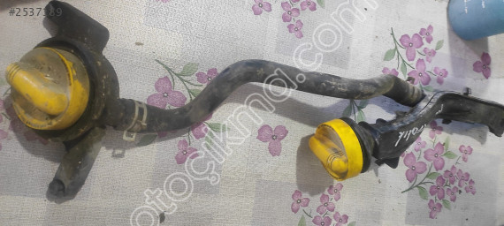 Renault Trafic Yağ dolum borusu