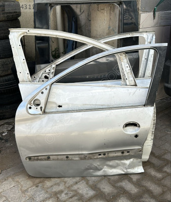 PEUGEOUT 206 SOL ÖN KAPI