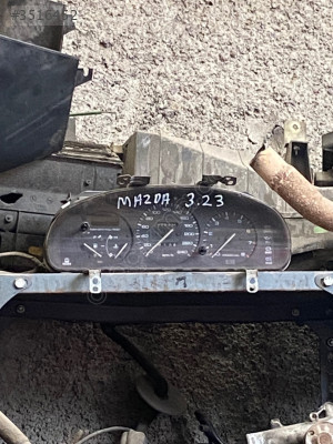 323 gösterge saat