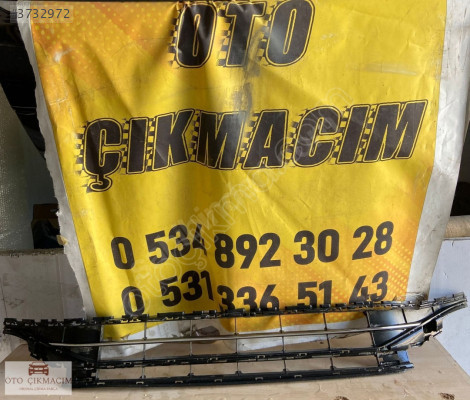 VOLKSWAGEN PASSAT B8 ön tampon orta ızgara  3G0853677A