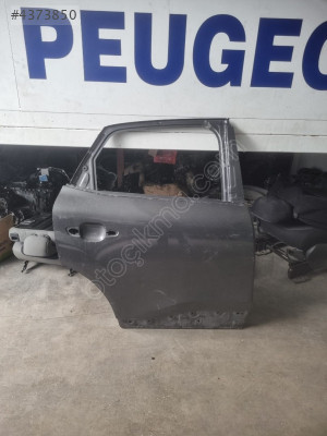 CİTRÖEN  C4 X   ÇIKMA  ARKA  KAPI