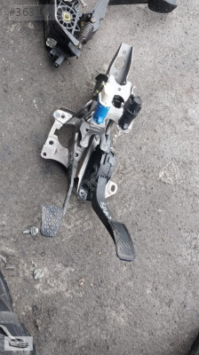 FORD TOURNEO CORİER FREN DEBRİYAJ PEDAL