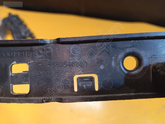 PEUGEOT PARTNER  ÖN TAMPON SAĞ İÇ BRAKETİ 9680546880  SIFIR