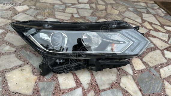 NİSSAN QASHQAİ ÇIKMA ORJİNAL HATASIZ SAĞ ÖN FAR GY
