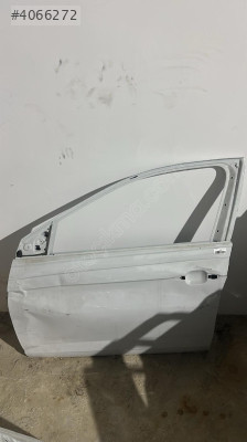 Volkswagen taigo-polo 17-24 sol ön kapı ufak hasarlı
