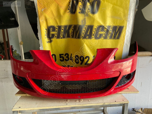 2008 Seat Leon ön tampon dolu