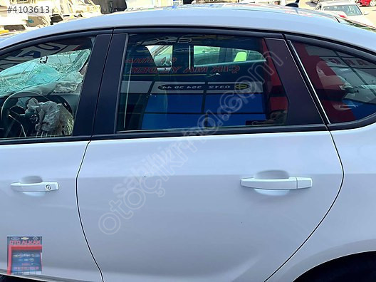 OPEL ASTRA J BEYAZ SOL ARKA KAPI ORİJİNAL ÇIKMA HATASIZ