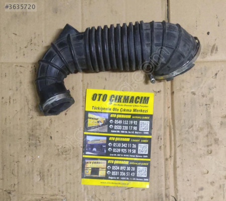 AUDİ A4 A5 HAVA FİLTRESİ HORTUMU 03G129629
