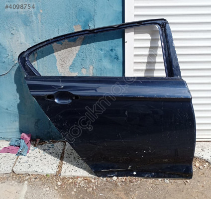 VOLKSWAGEN PASSAT B8 ORJINAL ÇIKMA SAG ARKA KAPI