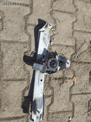 Dacia Duster sağ arka kapı cam krikosu 2014 2017