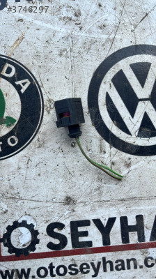 1J0973722 Volkswagen Golf 6 sis lambası soketi