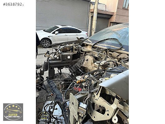 RENAULT MEGAN 2 ÖN SAG SOL ŞASİ VE POLDE