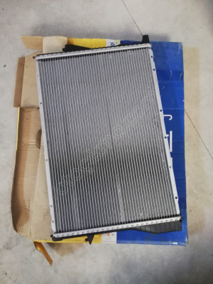 BEHR MAHLE RADIATOR 8MK376712231 969 E38 E39 2108804-CR281000P