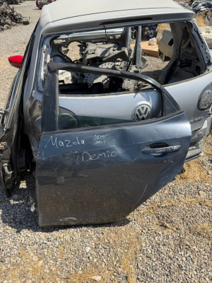 MAZDA DEMİO SOL ARKA KAPI ÇIKMA ORJİNAL