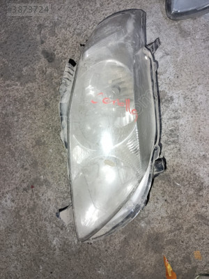 TOYOTA CORALLA SAĞ FAR