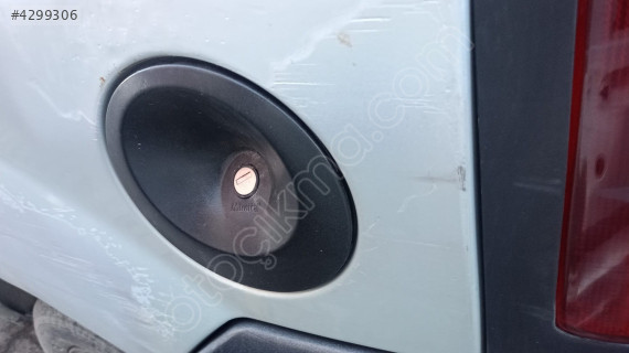 renault kangoo depo kapağı