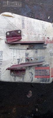 Mazda 626 ön kaput menteşesi