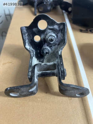 Ford Fiesta sol üst kapı menteşesi 8a6a a22801 bc