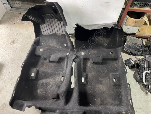 RENAULT CLİO 5 EVOLUTİON TABAN DÖŞEMESİ ORJİNAL ÇIKMA