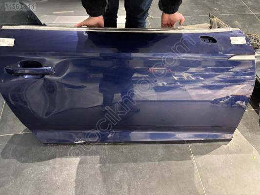 AUDİ A5 COUPE SAĞ ÖN KAPI MAVİ 2017- 8W8831052D Ç