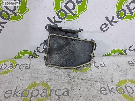 MERCEDES GLB 2021 2024 SİGORTA KUTUSU KAPAĞI A2475407800