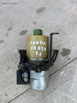 SKODA FABİA 1.4 2001 MODEL ELEKTRİKLİ DİREKSİYON POMPASI