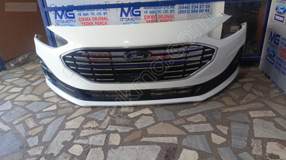 2022 25 Ford Focus ön tampon dolu orijinal