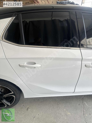 Opel Corsa F 2023 Sağ Arka Kapı Komple Hatasız GM