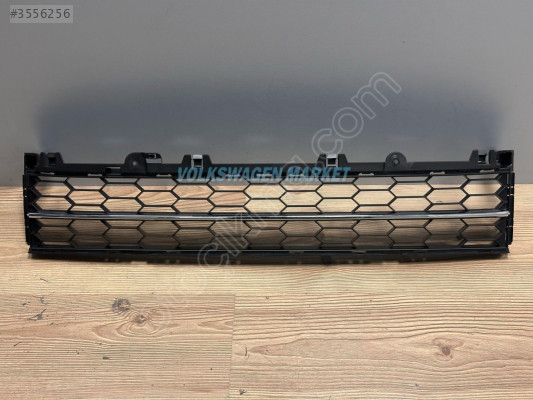 SKODA SUPERB 15-19 ÖN TAMPON PANJURU ALT (KROMLU) 3V0853677 9B9 
