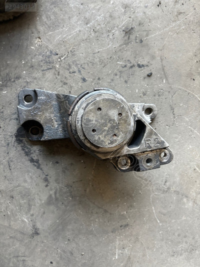 Epica motor üstü bağlantı kulağı