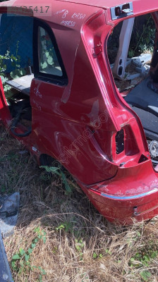 MERCEDES B180 SOL ARKA ÇAMURLUK GÜÇMANLAR 05012551616