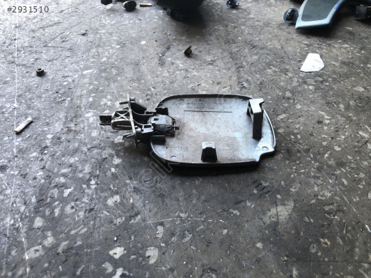 RENAULT SCENİC 1 DIŞ DEPO KAPAĞI