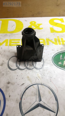 BMW AKS KÜTÜĞÜ 31507587862-02