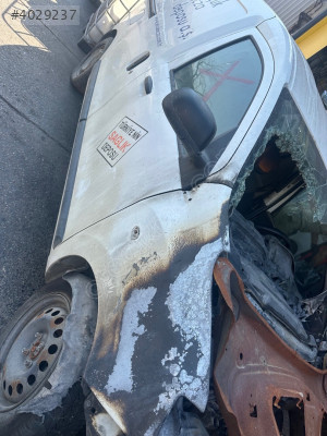 Dacia dokker hurda belgeli parça parça satık
