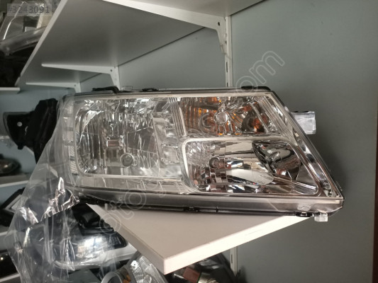 Fiat freemont sağ far