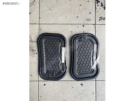 AUDİ A6 KAPI KOLONU KAPAĞI