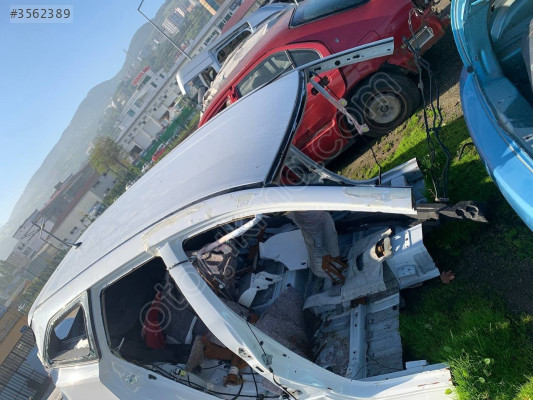 TOYOTA AURİS KESME DİREKLİ TAVAN ORJİNAL ÇIKMA