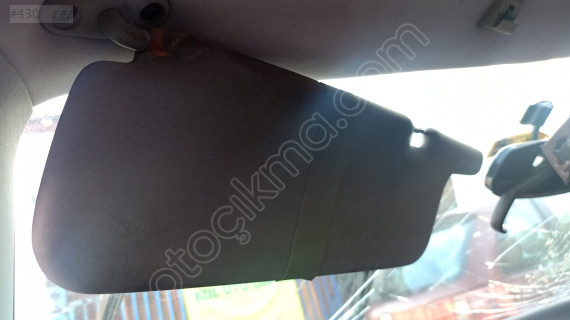 mitsubishi carisma sol güneşlik