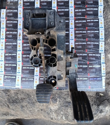 Renault trafik 3 gaz pedalları