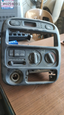 99 Hyundai Accent klima kontrol paneli ve çerçevesi
