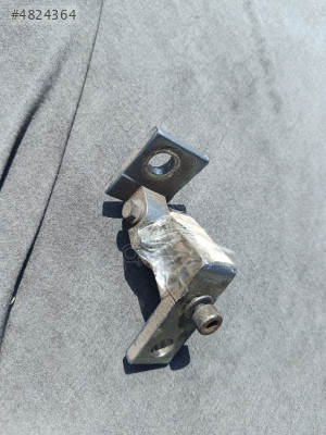 Fiat Punto sağ ön kapı menteşesi