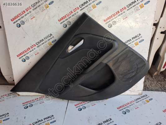 Fiat Egea sol arka kapı döşemesi