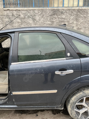 FORD FOCUS GHİA SOL ARKA KAPI
