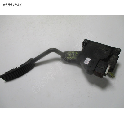 Opel Corsa D Gaz Pedalı 55702021