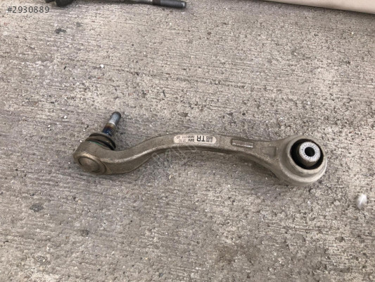 BMW 3 SERİ G20 SAĞ ÖN SALINCAK KOLU 6898072-03
