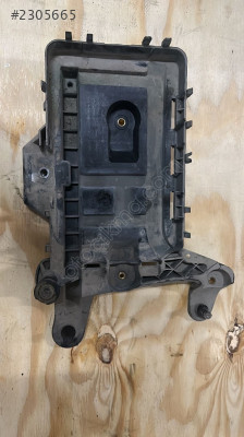 2010 VW  JETTA   AKÜ ALTLIĞI